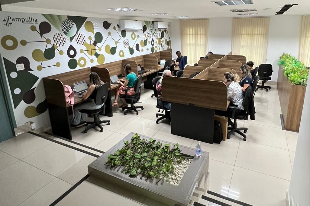 Espaço compartilhado no Pampulha Coworking